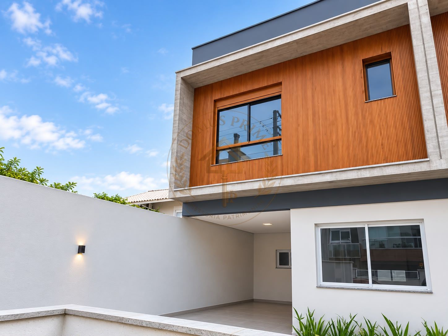 Casa nova com 2 suítes, terraço e vista para o mar no Campeche.
